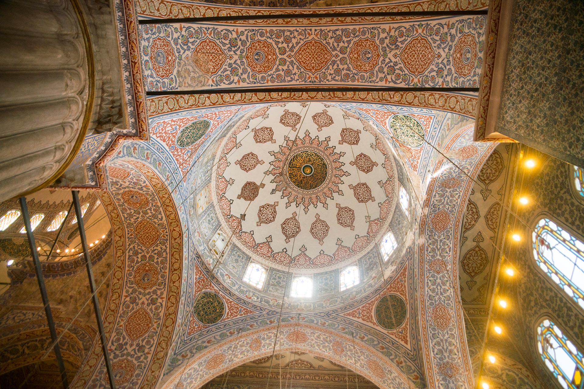 details-ceiling–mosque-turkey